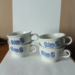 Pfaltzgraff Yorktowne Lot Of 4 Stoneware Mugs/Cups